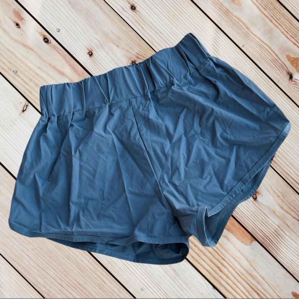 NWT Halara XS olive High Waisted Dolphin Hem Shorts - Picture 2 of 6